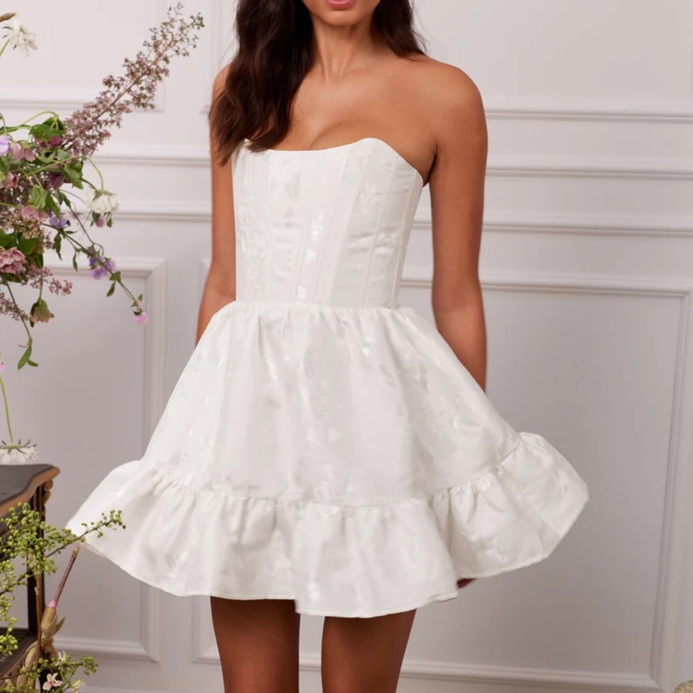 V. Chapman White Strapless Ruffled Sundress
